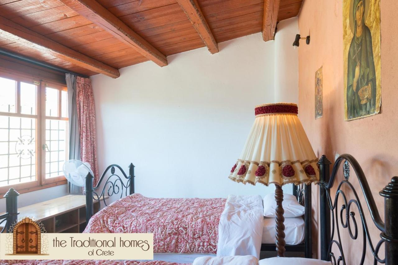 Almond Tree - Elounda Traditional Homes Of Crete Vrouhas Room photo